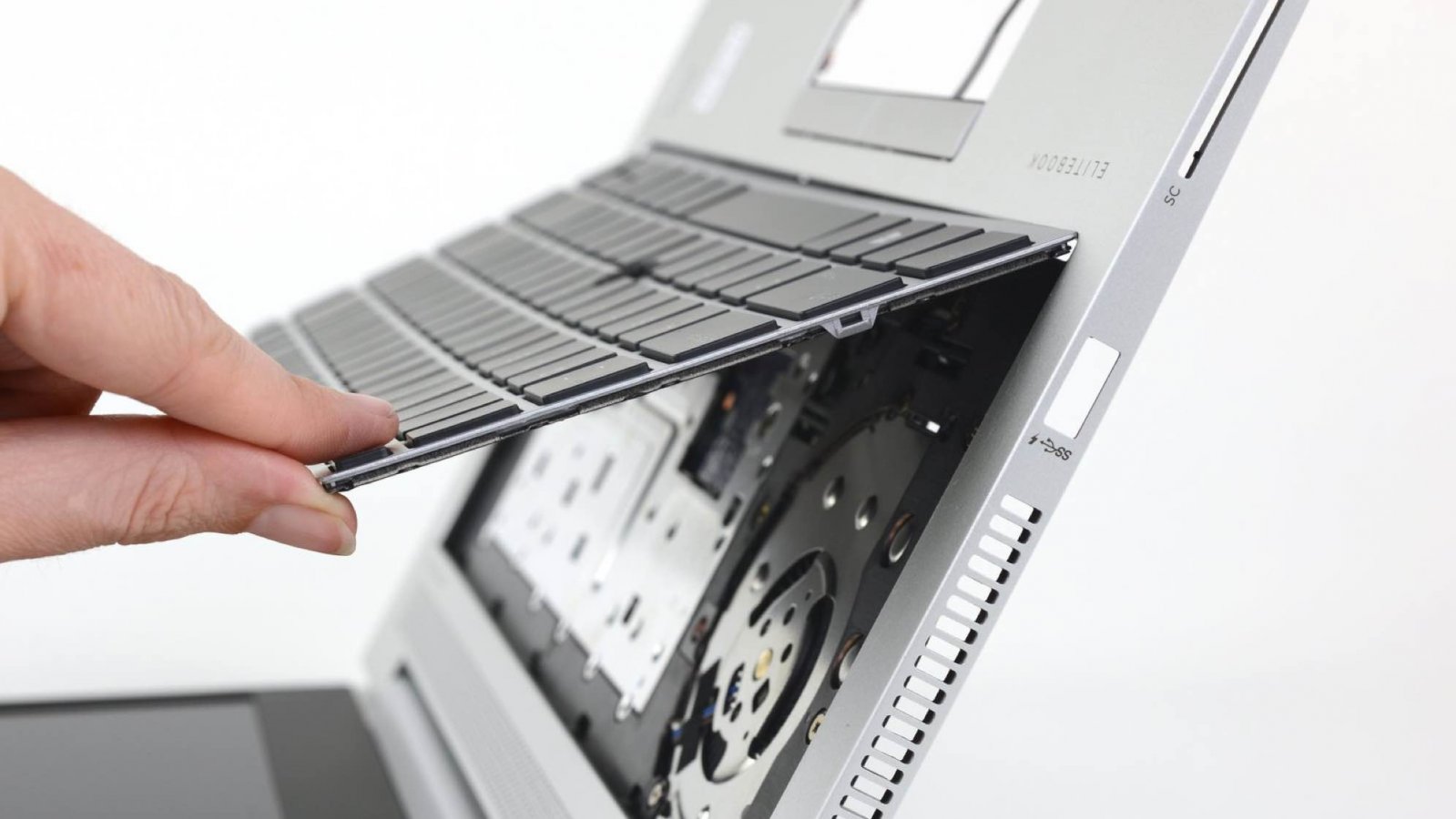 Reparación de portátil HP EliteBook en taller ATC